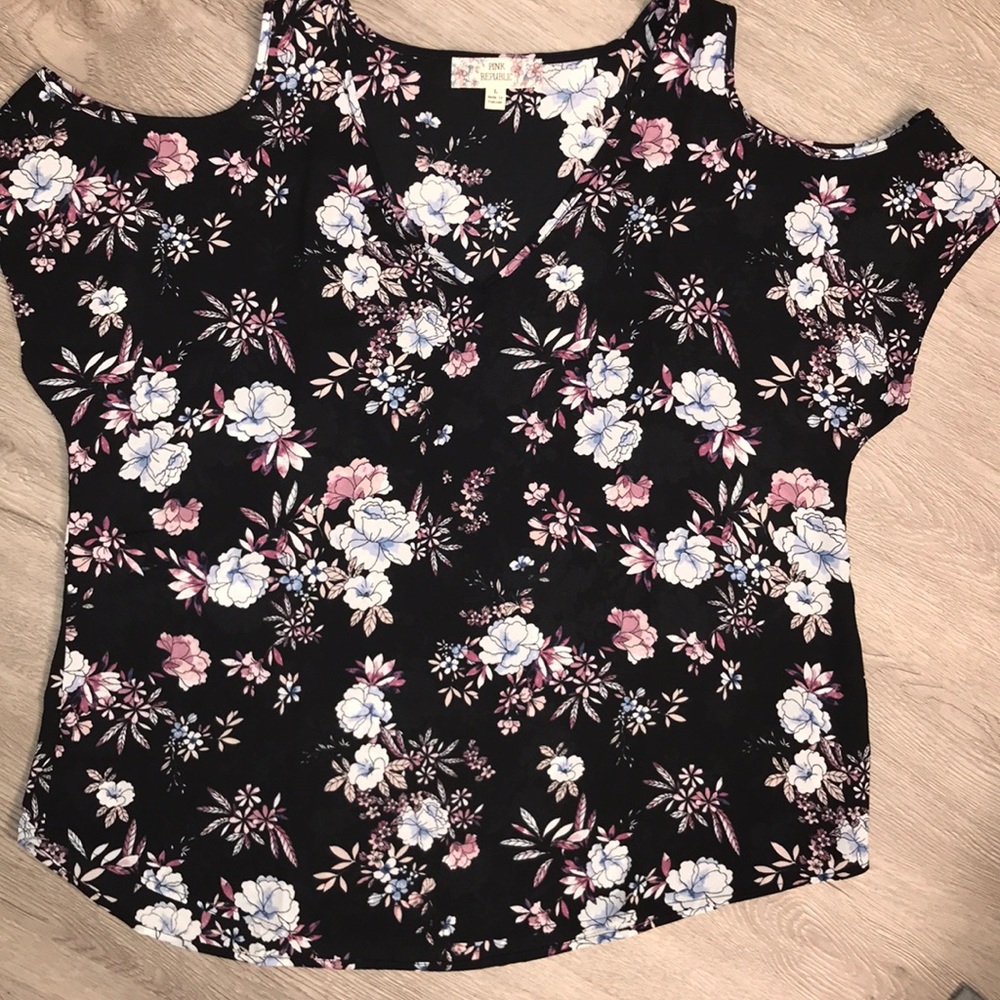 Pink Republic - Cold Shoulder shirt